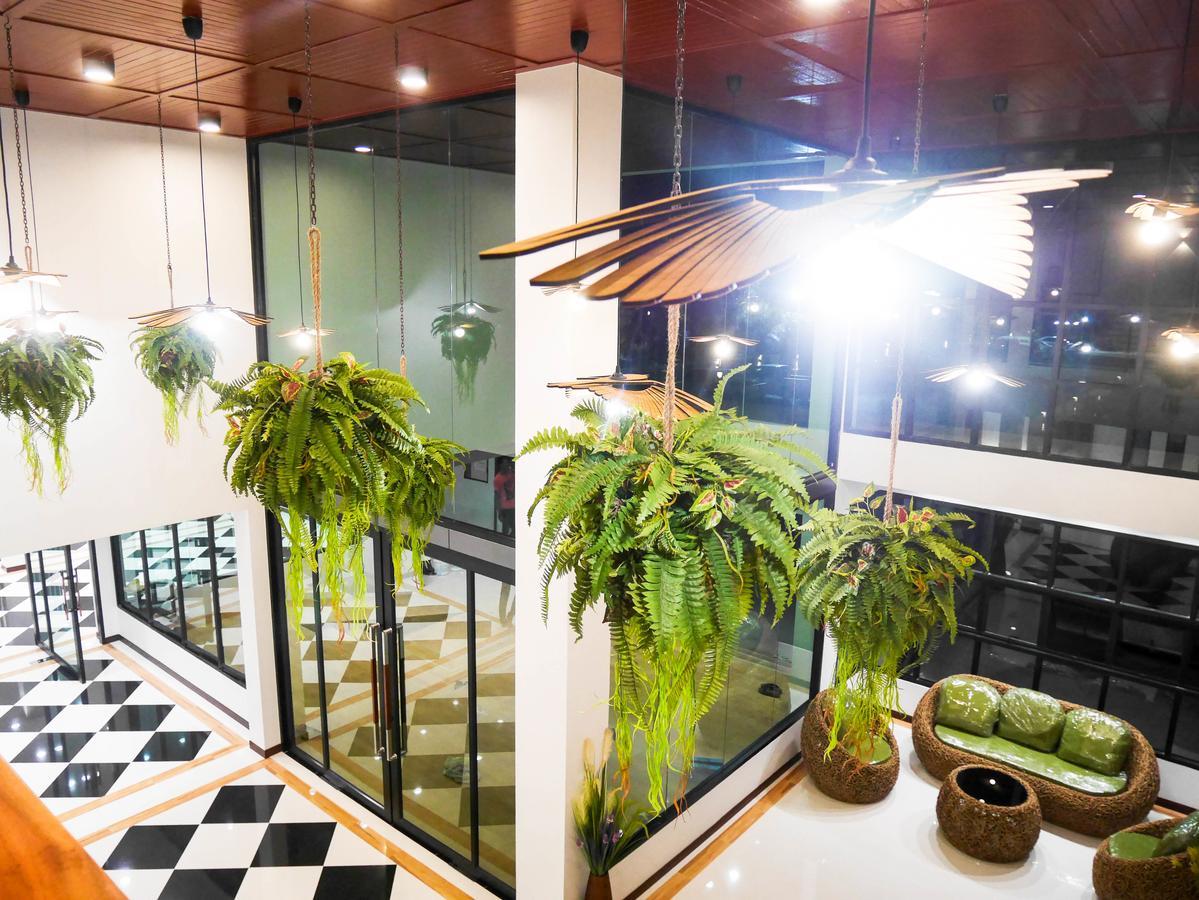 Socool Grand Hotel Nang Rong Exterior foto